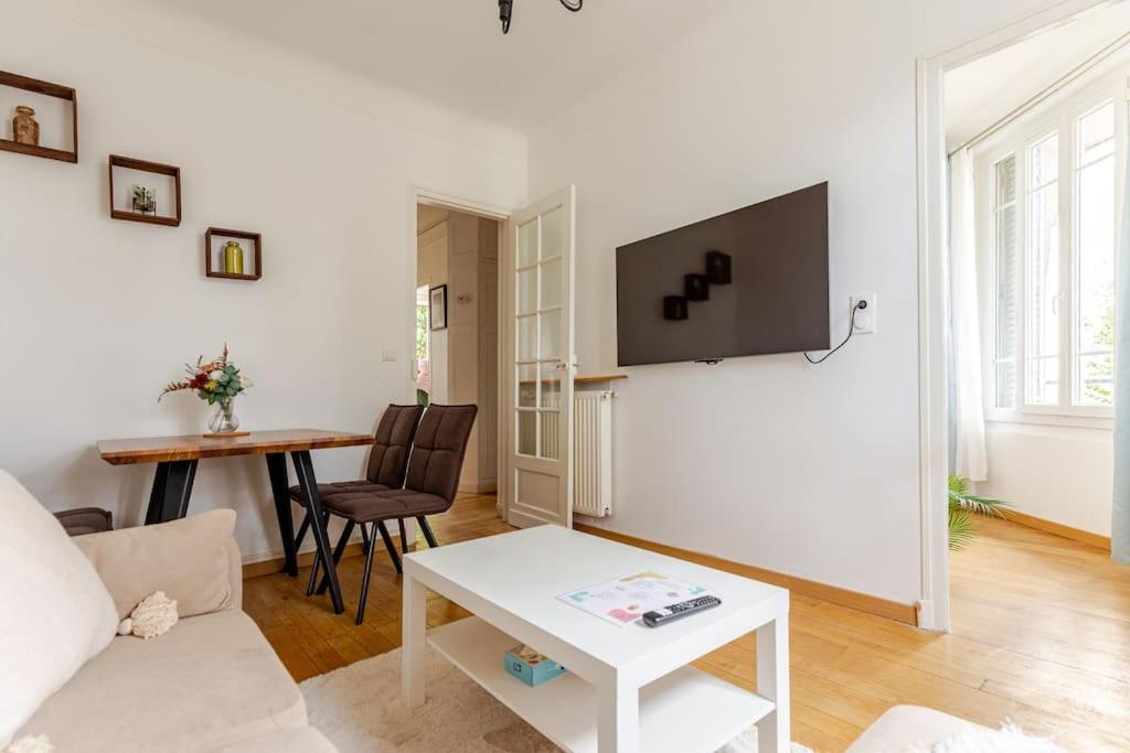 Appartement Moderne Entier Paris-Le Bourget Et Cdg Екстериор снимка